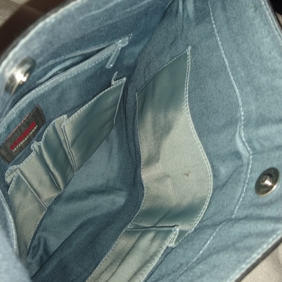 Hobo International black leather shoulder bag. - Picture 8 of 9